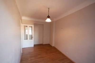 Izīrē dzīvokli, Bruņinieku iela 87, Rīga, Labais krasts, Centrs / 380 € 8