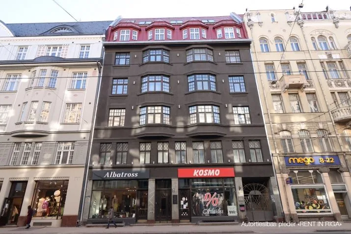 Brīvības iela 70 1