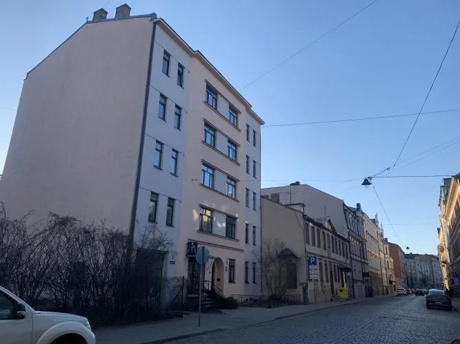 Pārdod dzīvokli, Dzirnavu iela 10, Rīga, Labais krasts, Centrs / 180 000 € 16