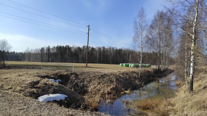 Lielstapriņu iela 23 7