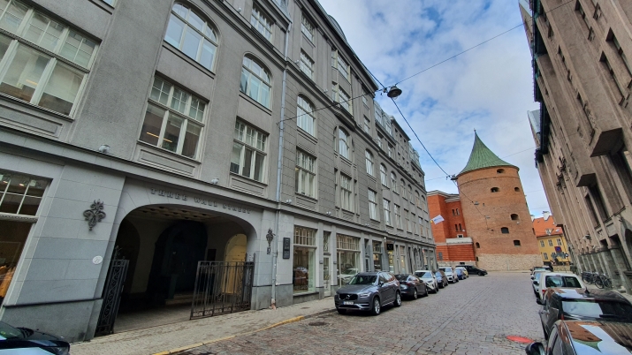 Vaļņu iela 3 1