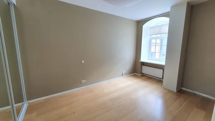 Vaļņu iela 3 5