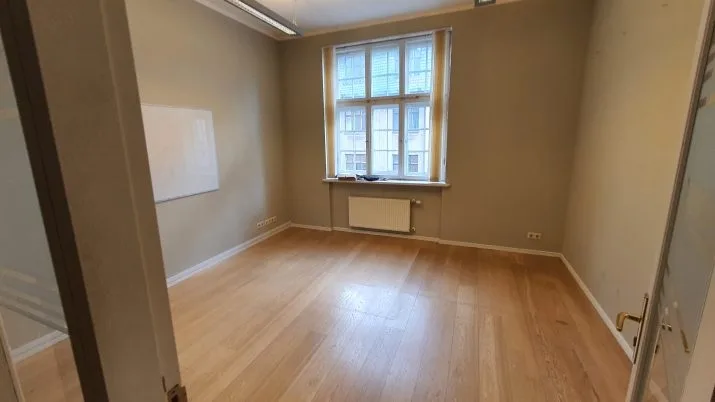 Vaļņu iela 3 4