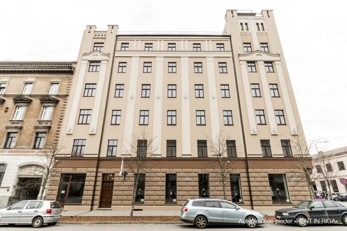 Izīrē dzīvokli, Pernavas iela 41, Rīga, Labais krasts, Centrs / 1 650 € 16