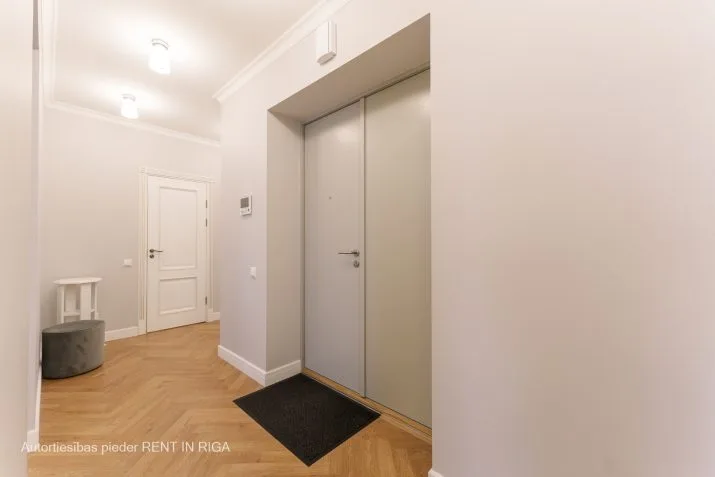 Apartment For Rent, Pernavas street 41, Rīga, Labais krasts, Centrs / 1 678 € 23