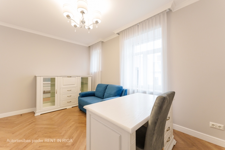Apartment For Rent, Pernavas street 41, Rīga, Labais krasts, Centrs / 1 678 € 19