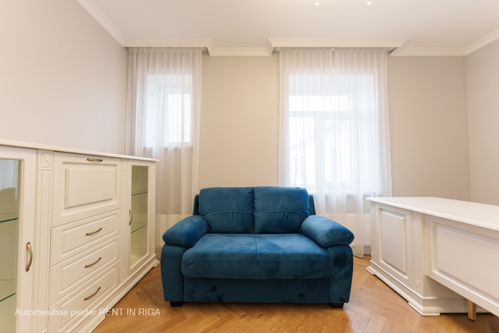 Apartment For Rent, Pernavas street 41, Rīga, Labais krasts, Centrs / 1 678 € 20