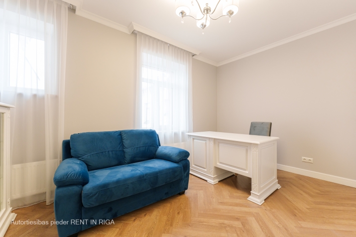 Apartment For Rent, Pernavas street 41, Rīga, Labais krasts, Centrs / 1 678 € 18
