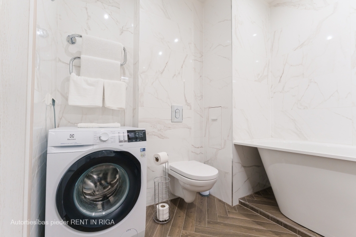 Apartment For Rent, Pernavas street 41, Rīga, Labais krasts, Centrs / 1 678 € 15