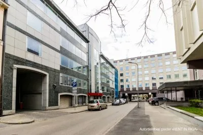 Izīrē biroju, Mednieku iela 4A, Rīga, Labais krasts, Centrs / 1 087 € 10