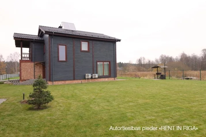 Izīrē māju, Bernātu iela 33, Jūrmala, Asari / 2 400 € 37