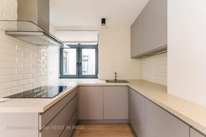 Izīrē dzīvokli, Marijas iela 16, Rīga, Labais krasts, Centrs / 1 100 € 24