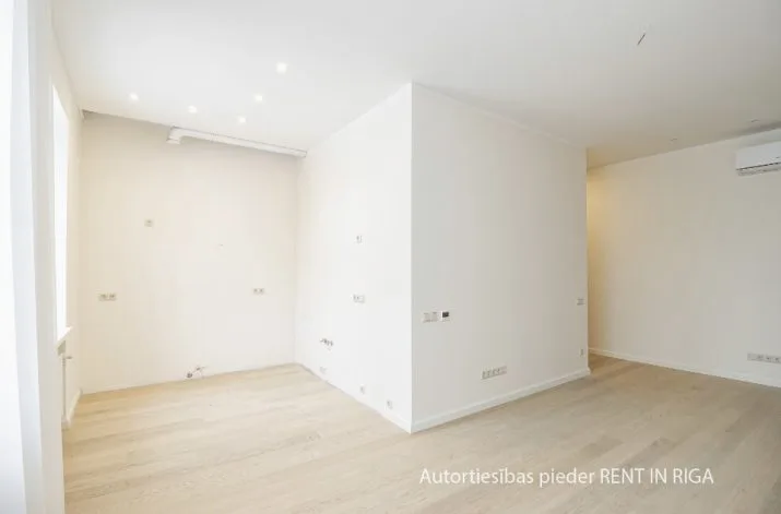 Продажа квартиры, Aleksandra Čaka улица 123, Rīga, Labais krasts, Centrs / 165 275 € 11