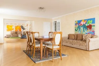 Izīrē dzīvokli, Zigfrīda Meierovica iela 9, Jūrmala, Dubulti / 2 000 € 1