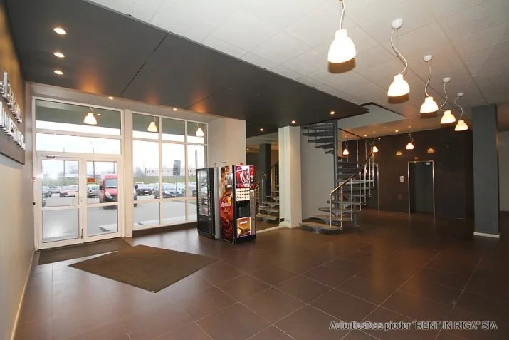 Izīrē biroju, Ulmaņa gatve 2, Rīga, Kreisais krasts, Torņkalns / 952 € 12