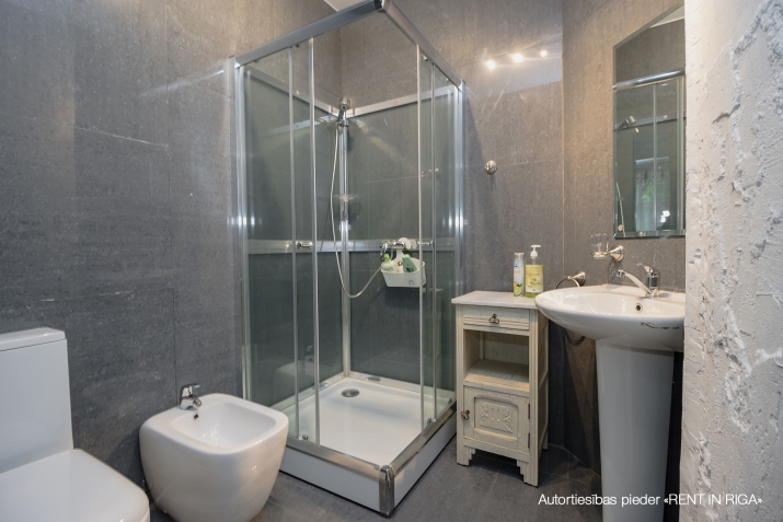 Pārdod investīciju objektu, Aldaru iela 12/14, Rīga, Labais krasts, Vecrīga / 340 000 € 21