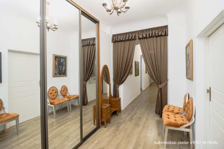 Pārdod investīciju objektu, Aldaru iela 12/14, Rīga, Labais krasts, Vecrīga / 340 000 € 17