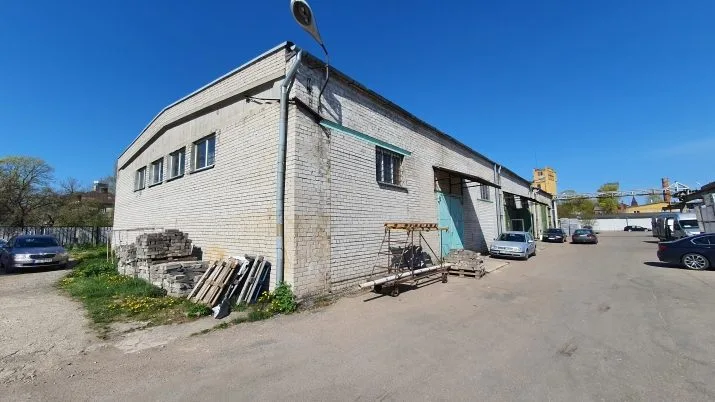 Krūzes iela 11b 1