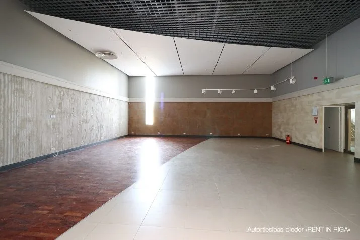 Office For Rent, Kārļa Ulmaņa gatve street 140, Rīga, Kreisais krasts, Šampēteris / 4 032 € 10