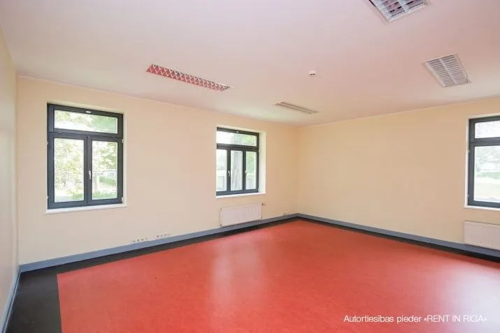 commercial premises For Rent, Zvejnieku street 12, Rīga, Kreisais krasts, Ķīpsala / 12 000 € 22