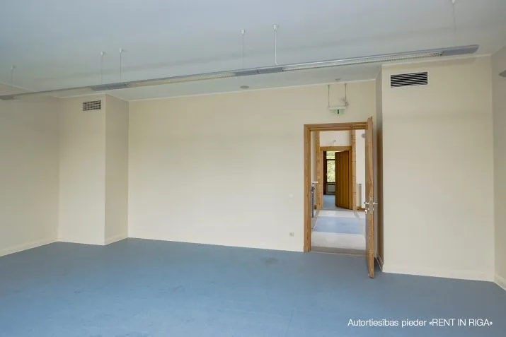 commercial premises For Rent, Zvejnieku street 12, Rīga, Kreisais krasts, Ķīpsala / 12 000 € 42