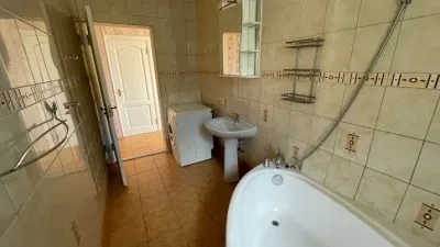 Izīrē dzīvokli, Krišjāņa Barona iela 8, Rīga, Labais krasts, Centrs / 700 € 17