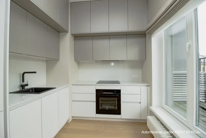 Apartment For Rent, Antonijas street 17A, Rīga, Labais krasts, Centrs / 2 200 € 8