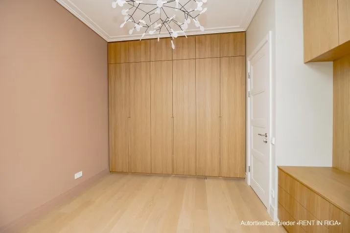 Apartment For Rent, Antonijas street 17A, Rīga, Labais krasts, Centrs / 2 200 € 10