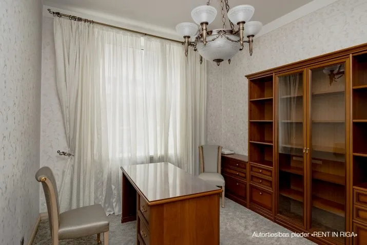 Izīrē dzīvokli, Strēlnieku iela 2a, Rīga, Labais krasts, Centrs / 1 200 € 13