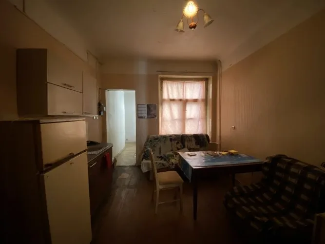 Pārdod dzīvokli, Merķeļa iela 6, Rīga, Labais krasts, Centrs / 43 000 € 1