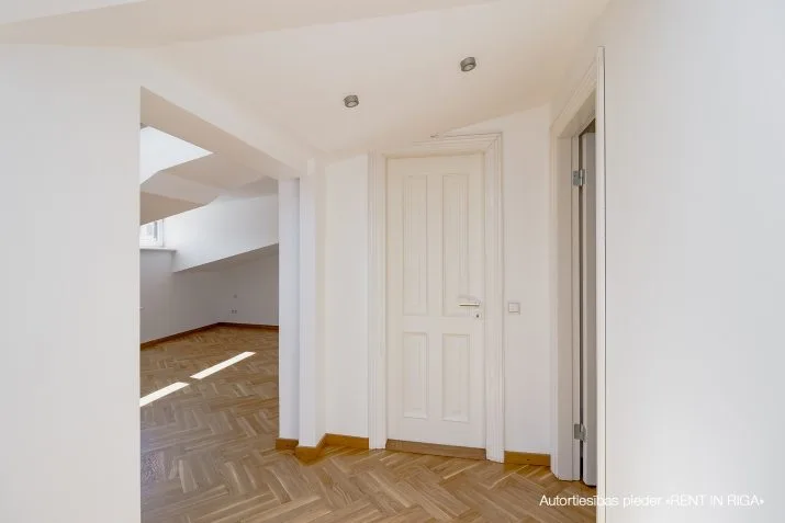 Pārdod dzīvokli, Valdemāra iela 23, Rīga, Labais krasts, Centrs / 410 000 € 14