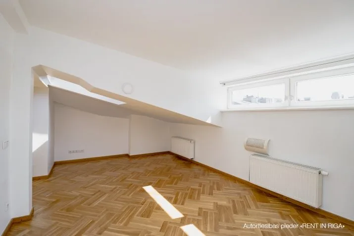 Pārdod dzīvokli, Valdemāra iela 23, Rīga, Labais krasts, Centrs / 410 000 € 16