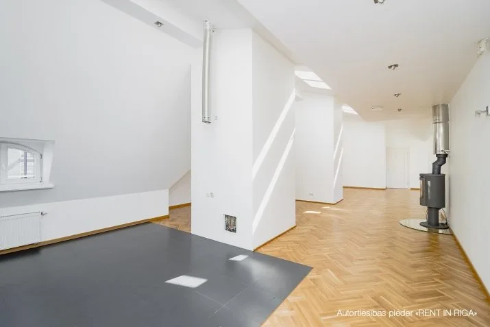 Pārdod dzīvokli, Valdemāra iela 23, Rīga, Labais krasts, Centrs / 410 000 € 13