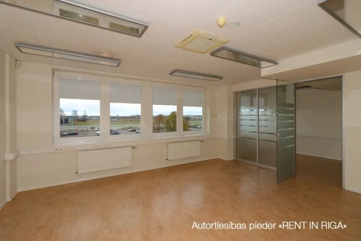Аренда коммерческой недвижимости, Biroju улица 10, Rīga, Kreisais krasts, Šampēteris / 9 278 € 8