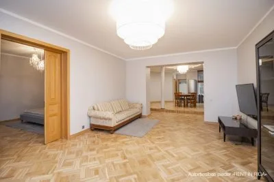 Izīrē dzīvokli, Skolas iela 4, Rīga, Centrs / 1500 € 5