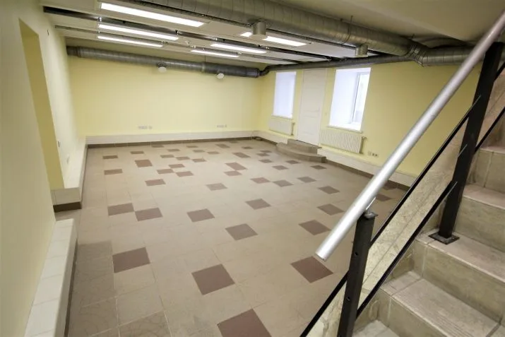commercial premises For Rent, Skolas street 14, Rīga, Labais krasts, Centrs / 2 000 € 18