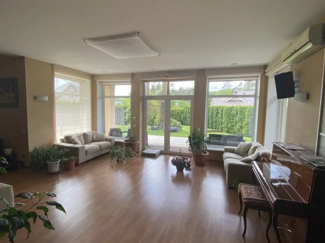 House For Rent, Kalnvīgantu street 10, Rīga, Labais krasts, Bukulti / 1 900 € 8