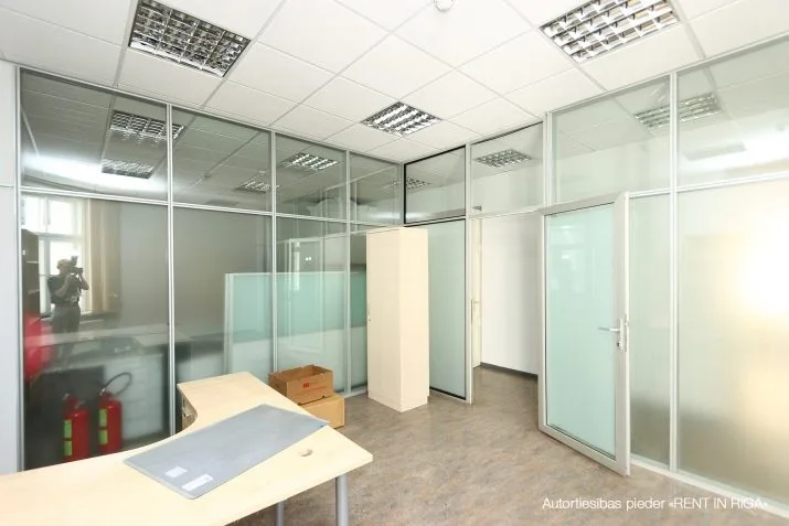 Izīrē biroju, Vīlandes iela 3, Rīga, Labais krasts, Centrs / 1 235 € 15