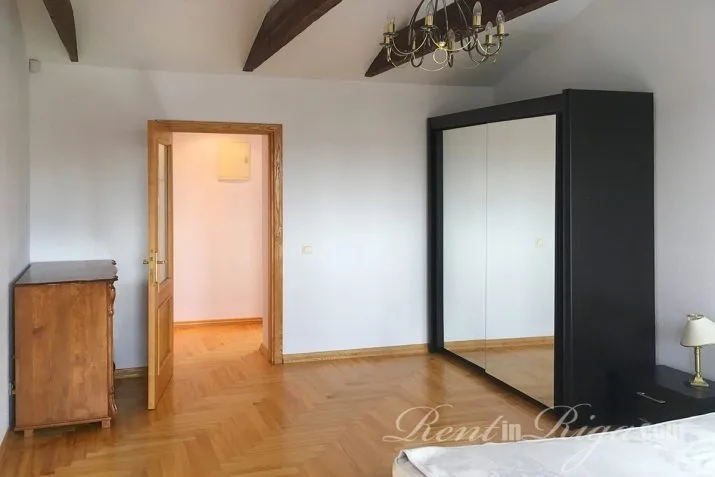 Pārdod dzīvokli, Raiņa bulvāris 3, Rīga, Labais krasts, Centrs / 220 500 € 11