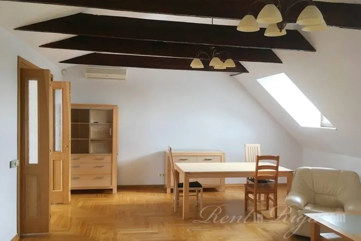 Raiņa bulvāris 3 5