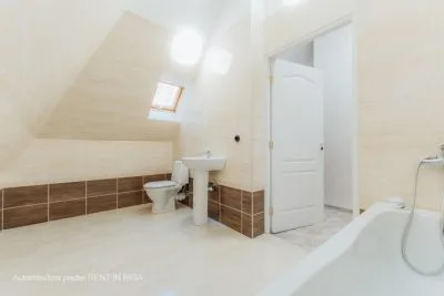 Pārdod dzīvokli, Hamburgas iela 16, Rīga, Labais krasts, Mežaparks / 186 450 € 9