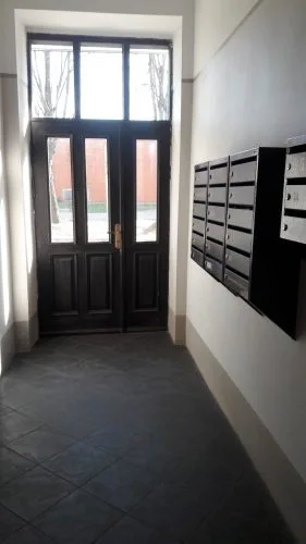 Ierēdņu iela 2 2