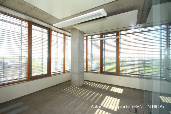 Vesetas iela 7 5