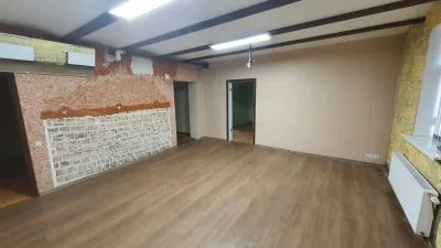 Pārdod biroju, Valmieras iela 31, Rīga, Labais krasts, Centrs / 245 000 € 7