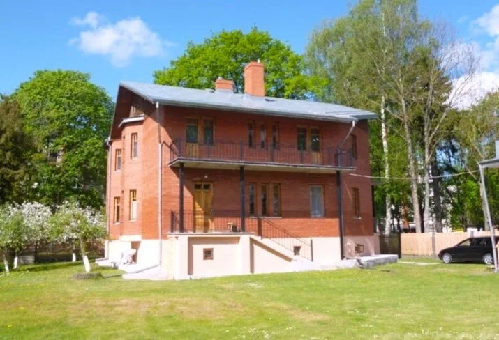 Jāņa Pliekšāna iela 93 1