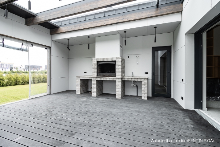 Izīrē māju, Jomas iela 4, Babītes novads, Babītes pagasts / 4 000 € 34