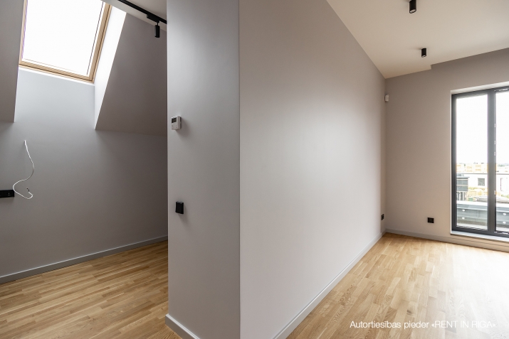 Izīrē māju, Jomas iela 4, Babītes novads, Babītes pagasts / 4 000 € 19