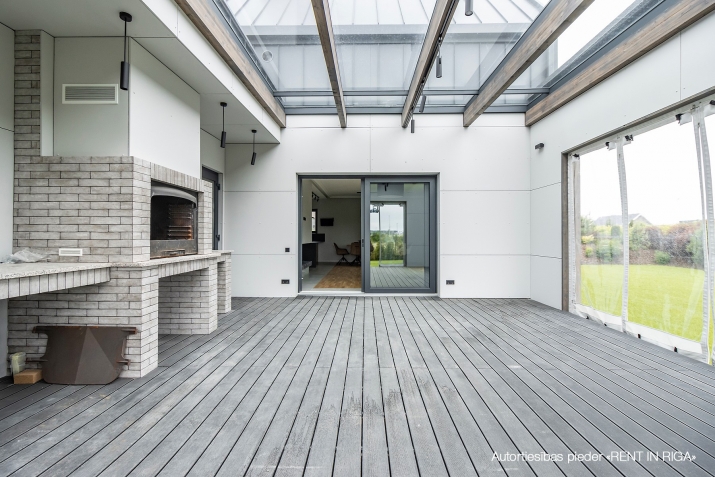 Izīrē māju, Jomas iela 4, Babītes novads, Babītes pagasts / 4 000 € 35