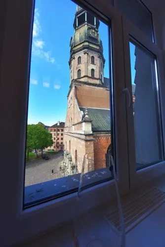 Grēcinieku iela 11 1