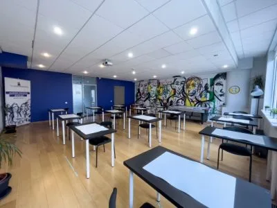 Pārdod tirdzniecības telpas, Republikas laukums iela 3, Rīga, Labais krasts, Centrs / 210 000 € 10